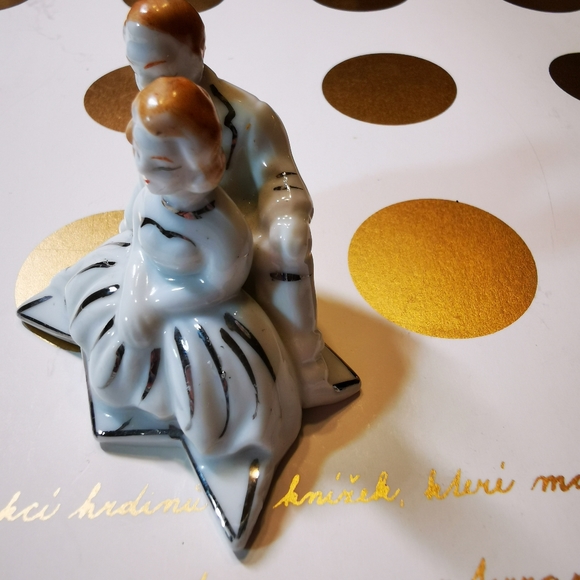 Vintage Porcelain Wedding Cake Topper Bride & Groom - Picture 4 of 11